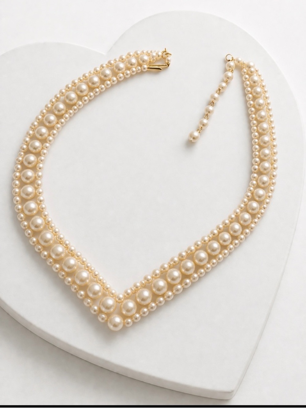 Elegant Ivory Pearl Collar Necklace - Women's Jewelry